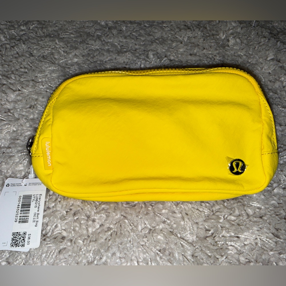 Lululemon UTYL Utility Yellow Everywhere Belt Bag Fanny pack NWT
